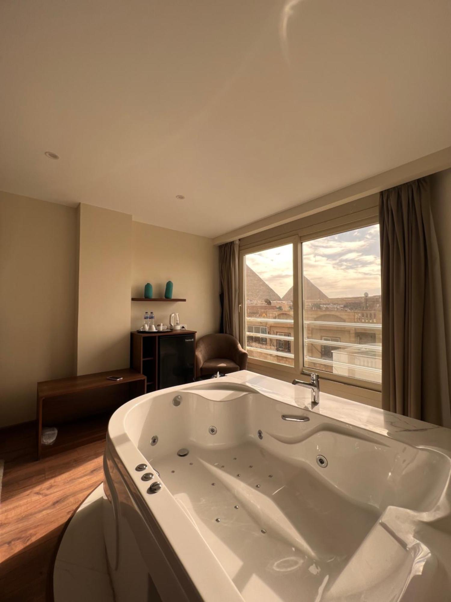 The Home Boutique Hotel Pyramids Inn Kafret el-Gabal Buitenkant foto