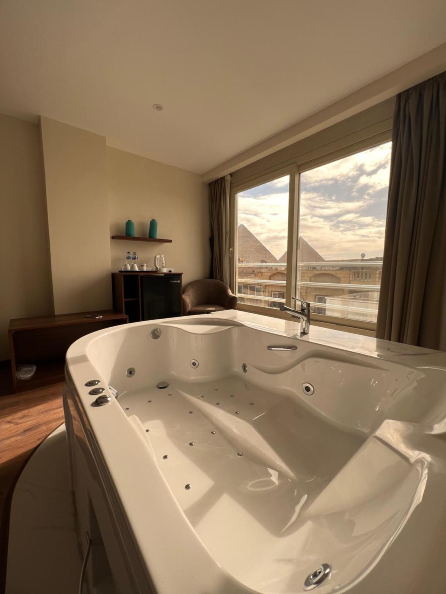 The Home Boutique Hotel Pyramids Inn Kafret el-Gabal Buitenkant foto