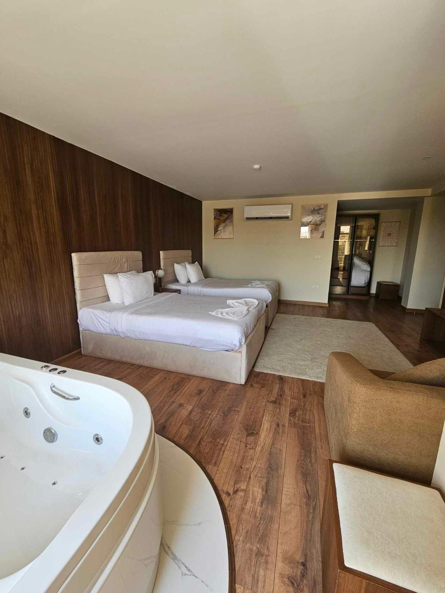 The Home Boutique Hotel Pyramids Inn Kafret el-Gabal Buitenkant foto